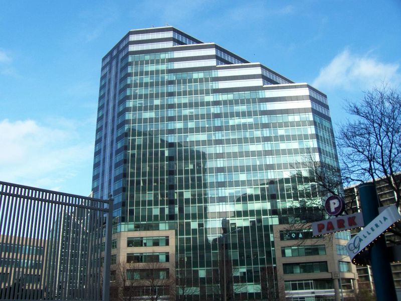 ملف:Northpointtower.jpg