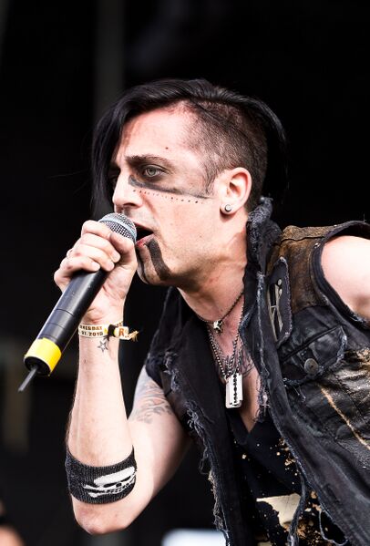 ملف:Elvenking Rockharz 2015 17.jpg