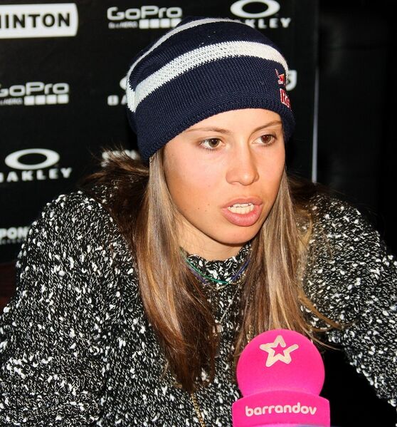 ملف:Eva Samkova (cropped).jpg