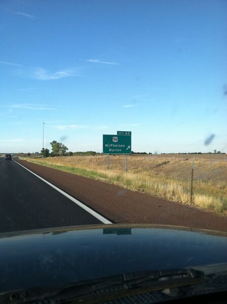 ملف:I-135 exit 60.JPG