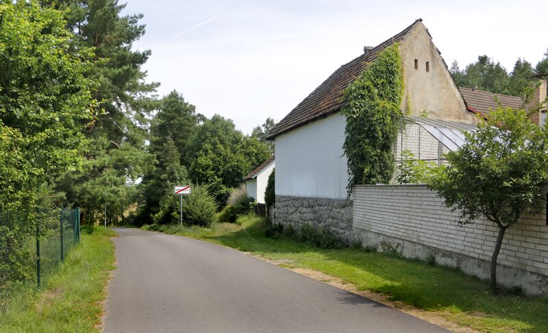 ملف:Kadov, Mračov, east part.jpg