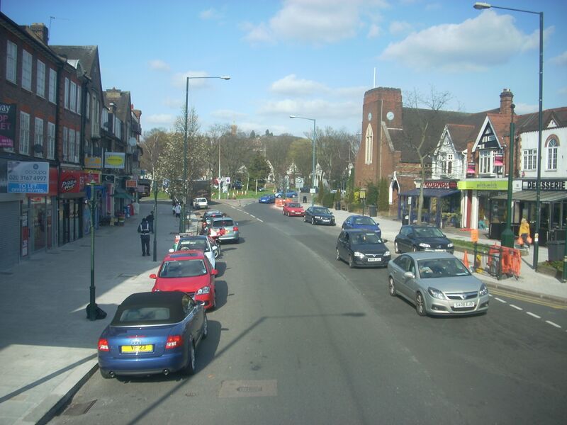 ملف:Mill hill broadway 2009.JPG