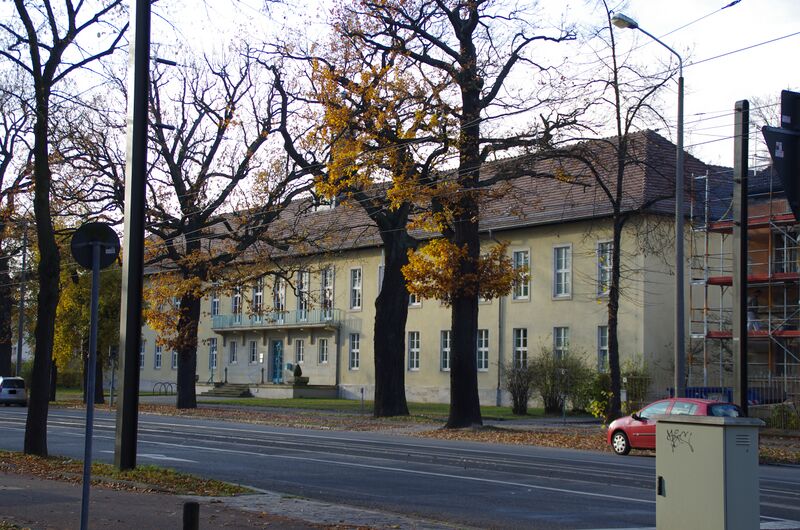 ملف:Berliner Straße 98-101 Potsdam.jpg