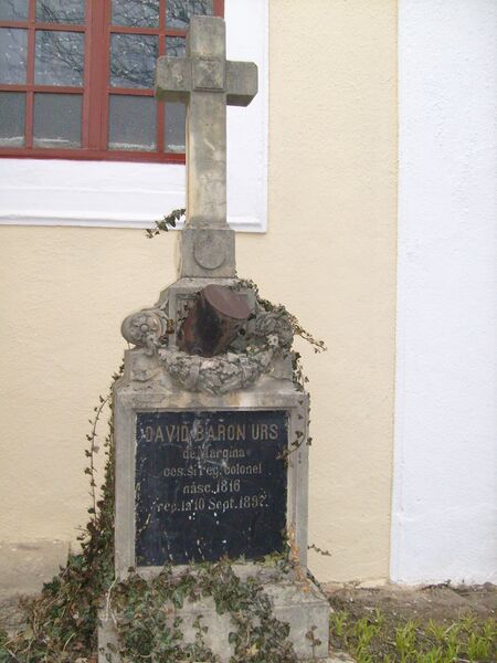 ملف:Mormant David Urs.jpg