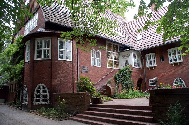 ملف:Martin-Niemoeller-House.Berlin-Dahlem.jpg