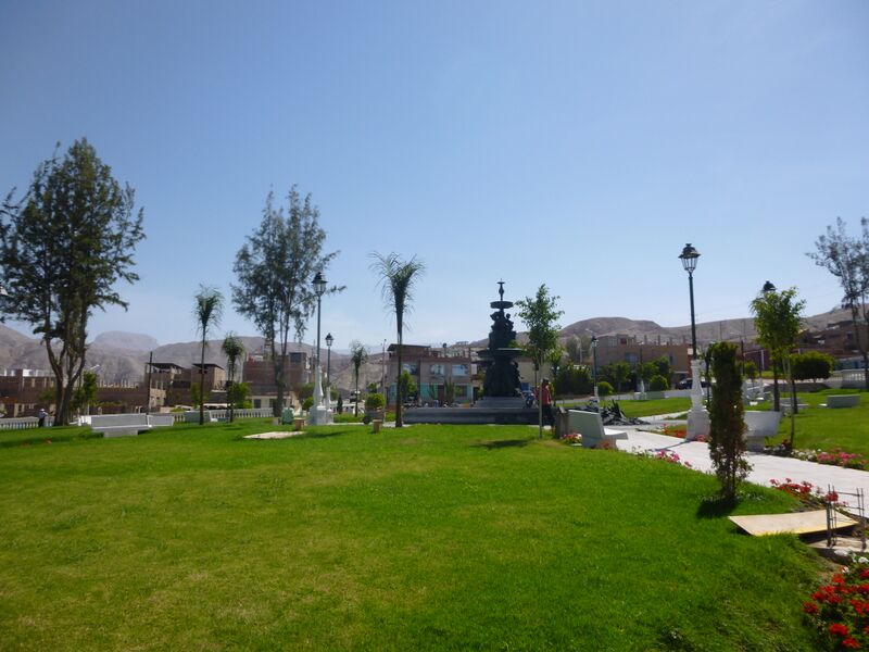 ملف:Plaza Samegua.JPG