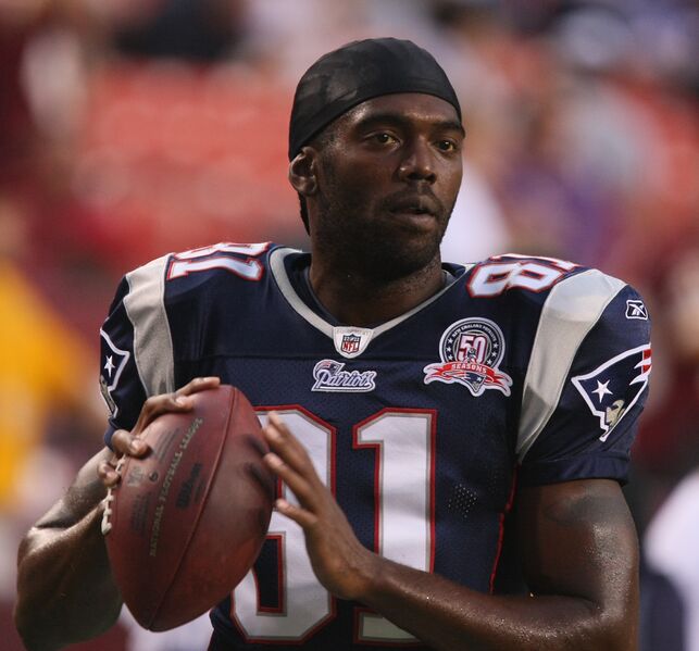 ملف:Randy-Moss 8-28-09 Patriots-vs-Redskins.jpg