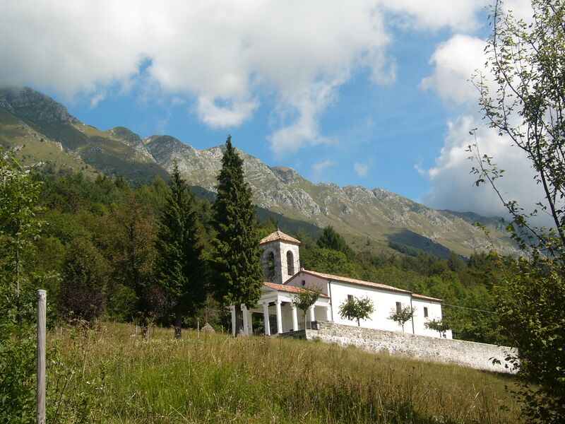 ملف:Chiesa Monteaperta.JPG
