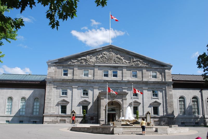 ملف:Ottawa - Rideau Hall.JPG