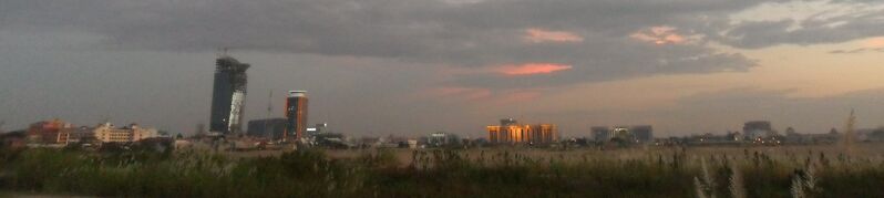 ملف:Phnom Penh...JPG