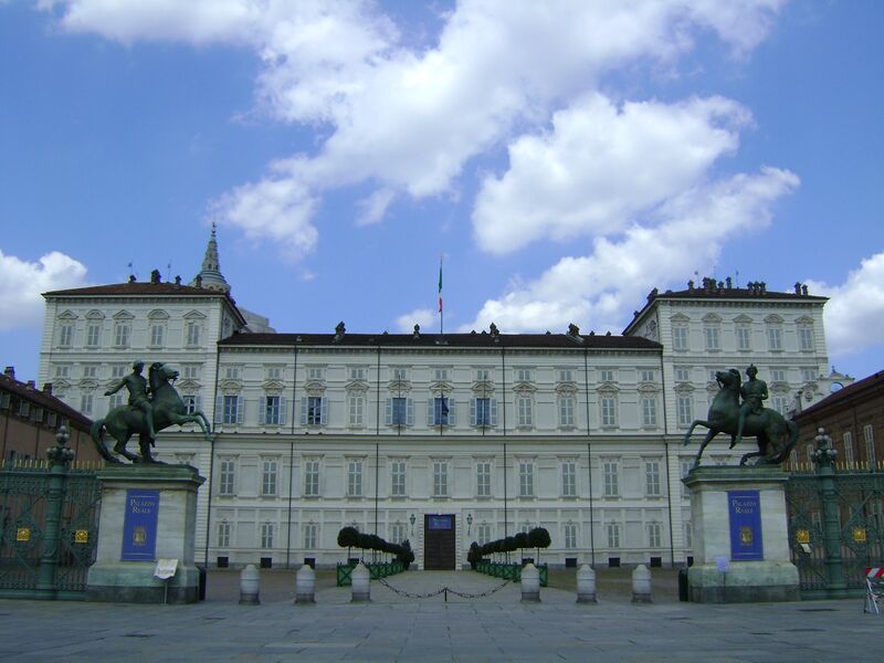 ملف:Torino-PalazzoReale.jpg