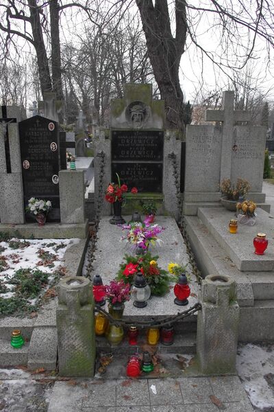 ملف:Wiesław Drzewicz (grób).JPG