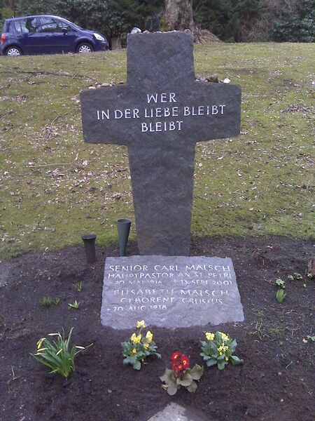 ملف:Grabkreuz Carl Malsch.jpg