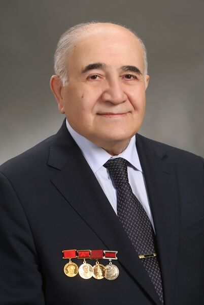 ملف:Aladdin Allahverdiyev.jpg