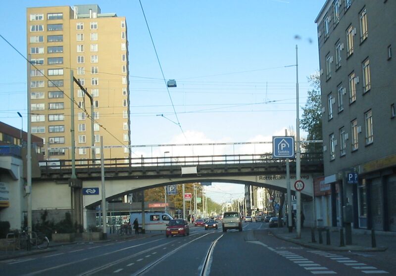 ملف:Rotterdam Bergweg 2005.jpg