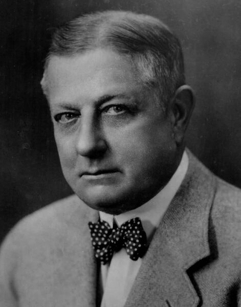 ملف:1918 John Heydler.jpeg