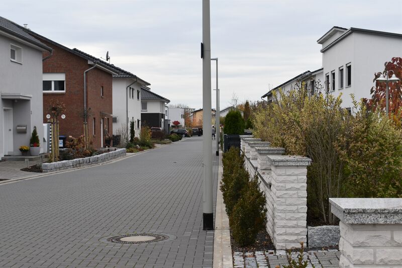 ملف:2021-11-06 Margarethe-Gehrig-Weg 02.JPG