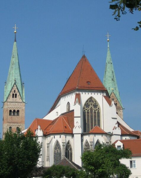ملف:Augsburg Dom Ostchor.jpg