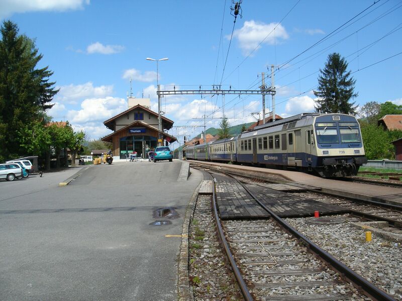 ملف:Bahnhof Thurnen.jpg