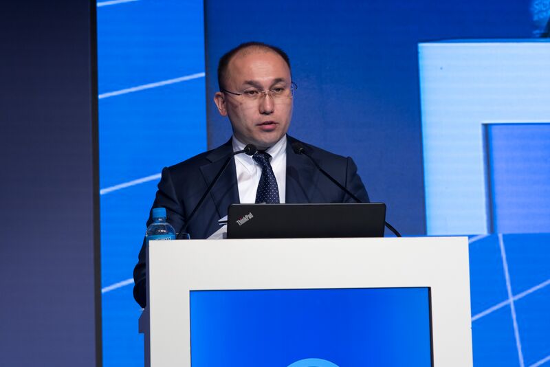 ملف:Dauren Abayev (37573770292).jpg