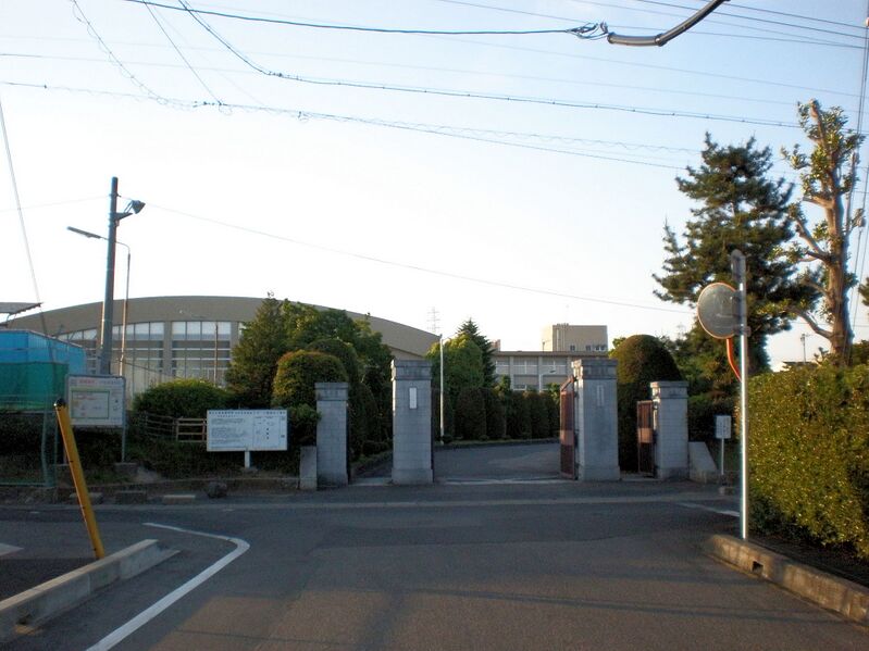 ملف:Komaki High School.JPG