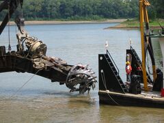 Cutterhead of dredge Bill Holman, Louisville, Kentucky, United States, Ohio River mile 607, July 2002
