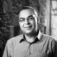 أحمد خالد توفيق.jpg