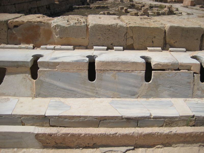 ملف:Laternies Sabratha 02.JPG