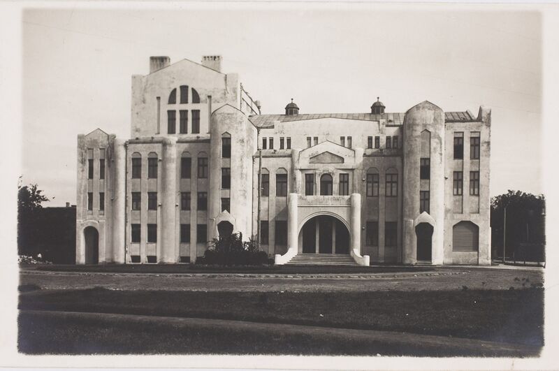 ملف:Pärnu, Endla seltsimaja.jpg