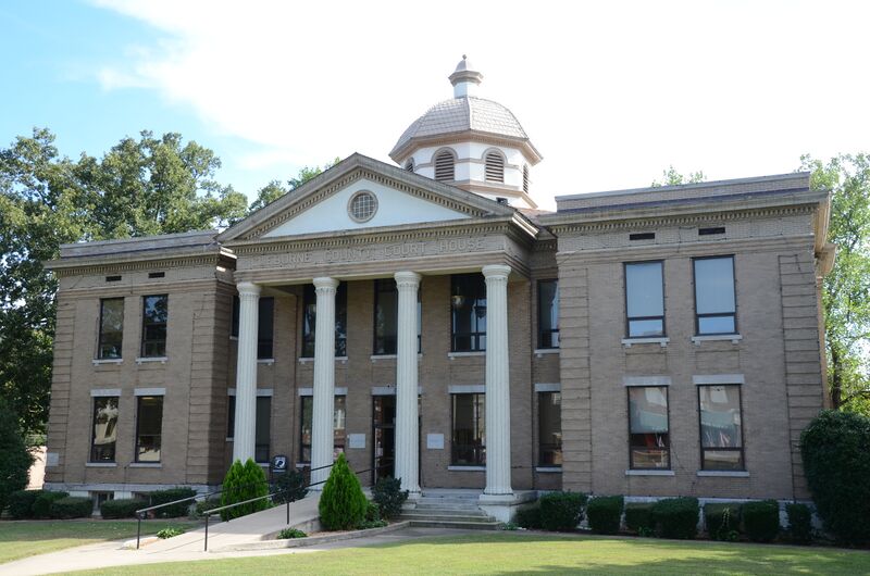 ملف:Cleburne County, AR, Courthouse.JPG