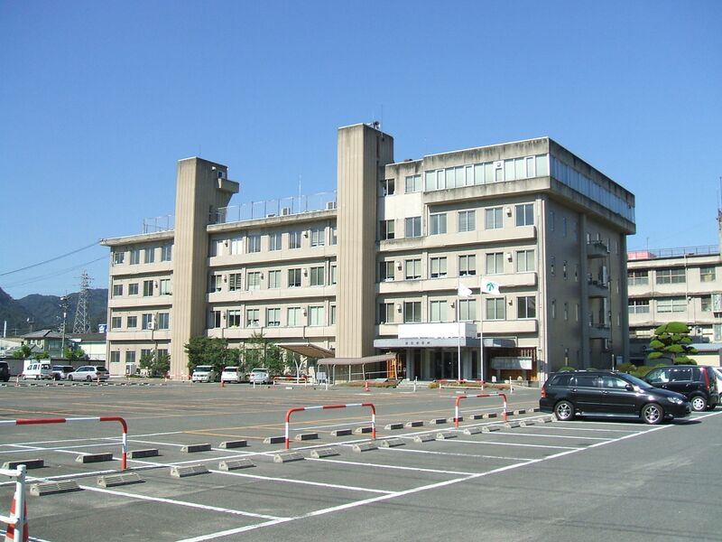 ملف:Fuchu city office.JPG