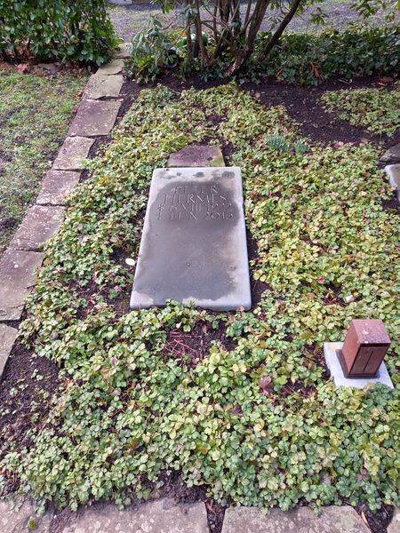 ملف:Grab Peter Hermes.jpg