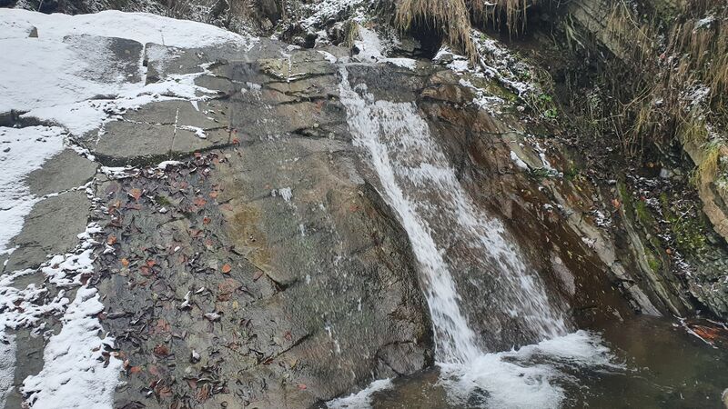 ملف:Водоспад Битківчик.jpg