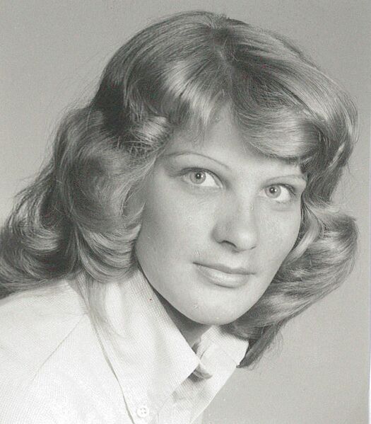 ملف:Anelma Järvenpää-Summanen.jpg