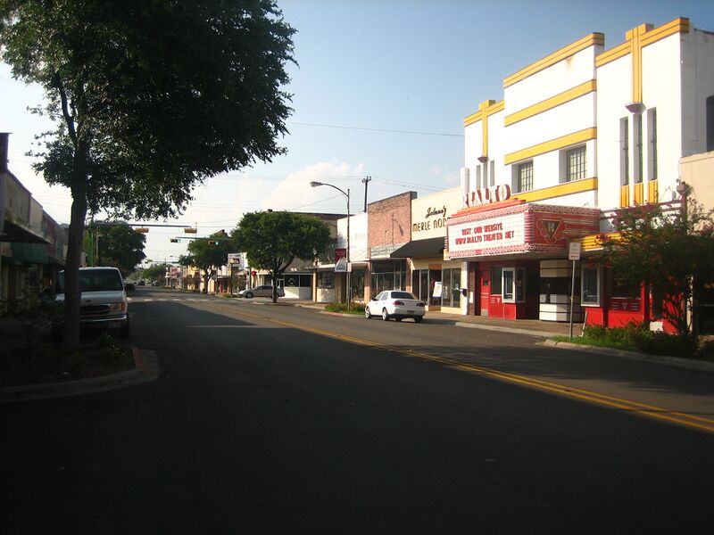 ملف:Downtown Beeville IMG 0983.JPG