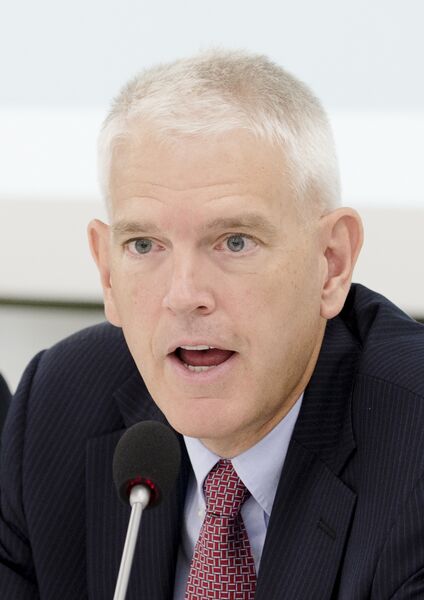 ملف:Steven Pifer, 2013 (cropped).jpg