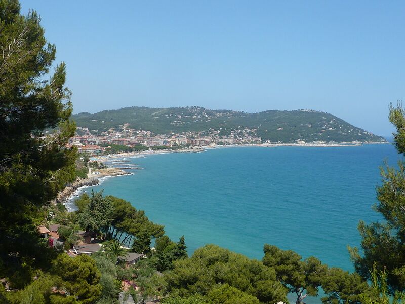 ملف:Andora-panorama (2).JPG