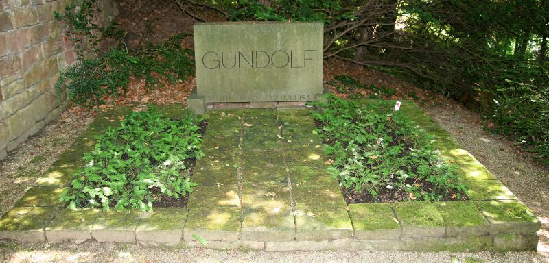 ملف:Gundolf grab.JPG