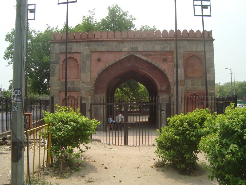 ملف:Delhi Gate, Delhi 01.JPG