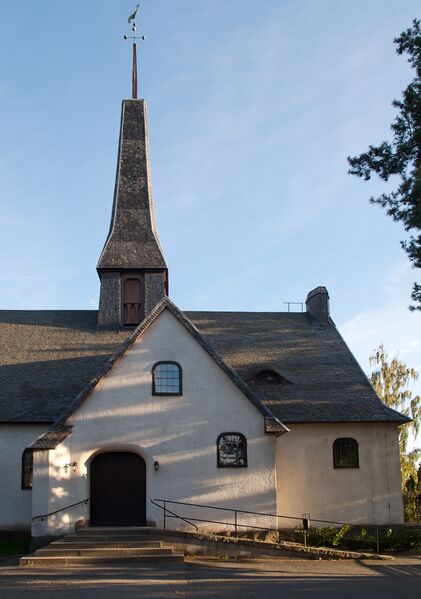 ملف:Enskede kyrka 02.jpg