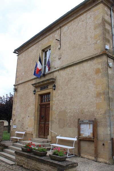 ملف:Montréal (Yonne) - Mairie.JPG