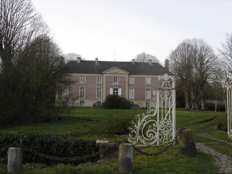 ملف:Château de Mathieu.jpg