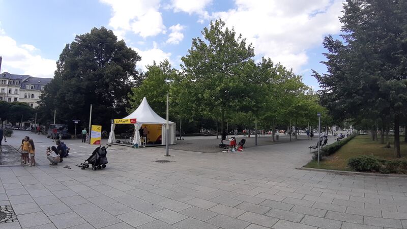 ملف:Jorge-Gomondai-Platz 3.jpg