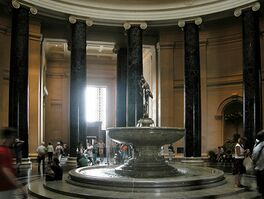 Rotunda of the West Building beneath dome (2004)