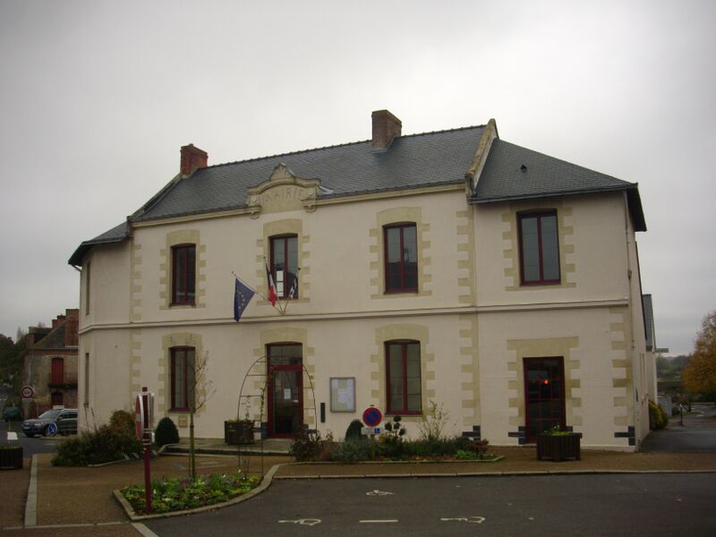 ملف:Erbray - mairie.JPG