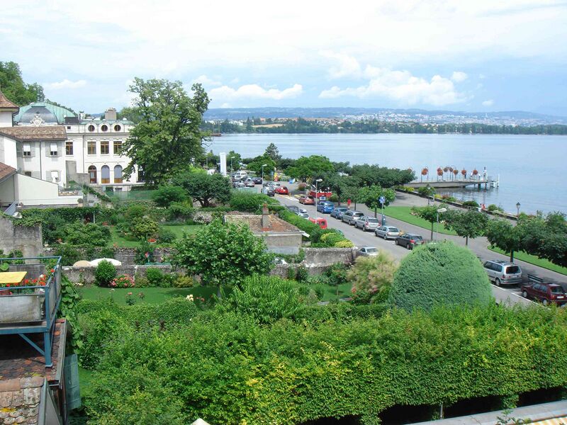 ملف:Morges Lakefront.jpg