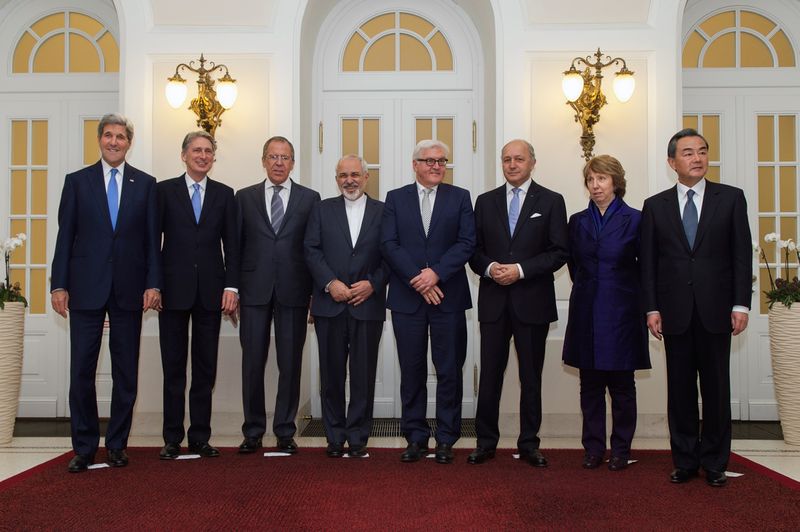ملف:P5+1 Ministers With Iranian Foreign Minister Zarif in Vienna.jpg