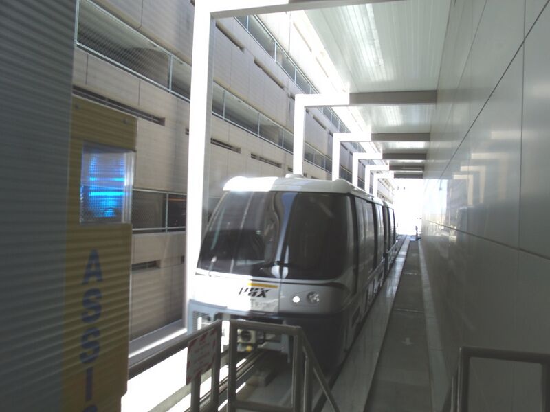 ملف:Phoenix-Sky Train 1.JPG