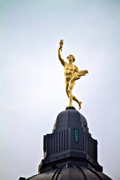 ملف:Golden Boy 2012.jpg