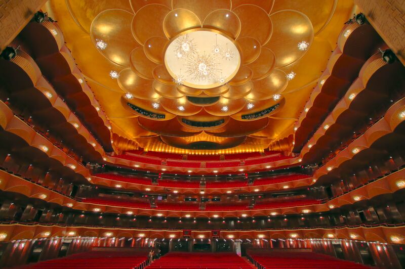 ملف:Metropolitan Opera - House.jpg